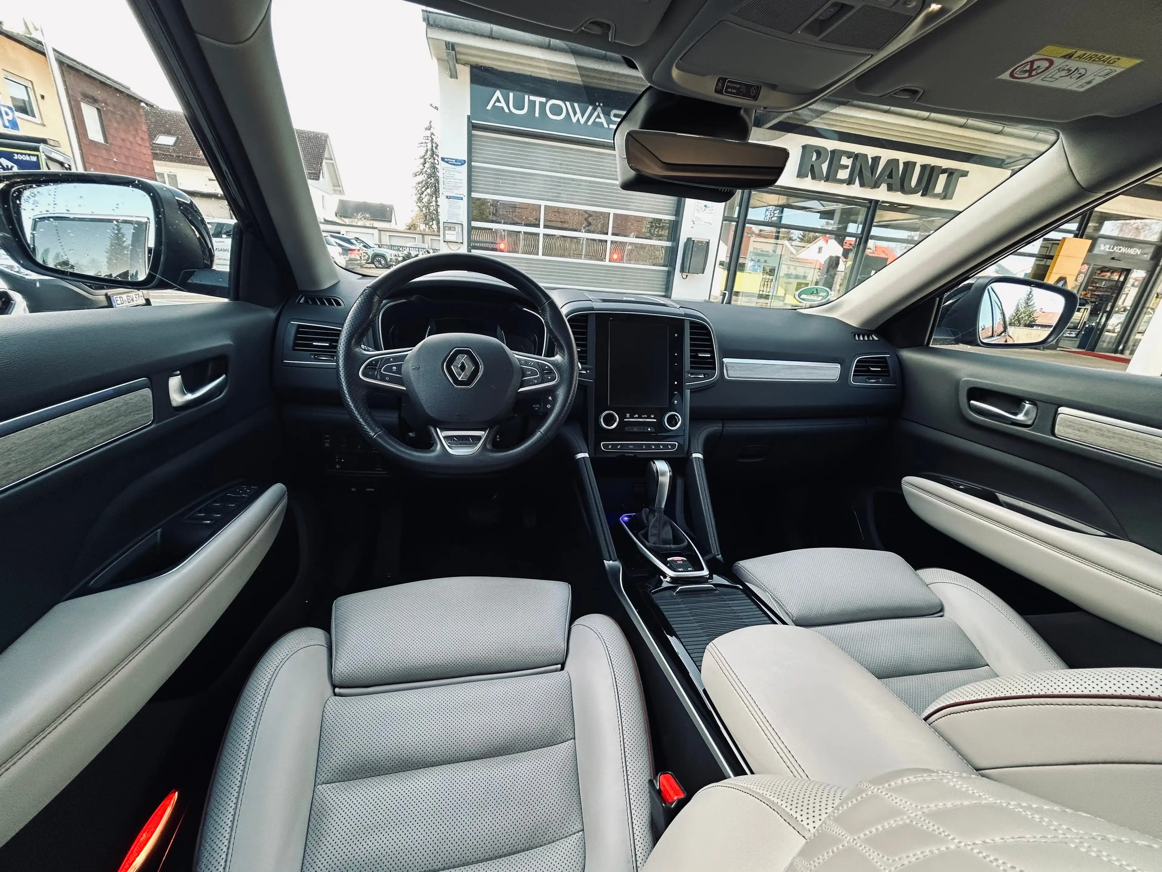 Renault Koleos Initiale Paris 4x4 — photo 11