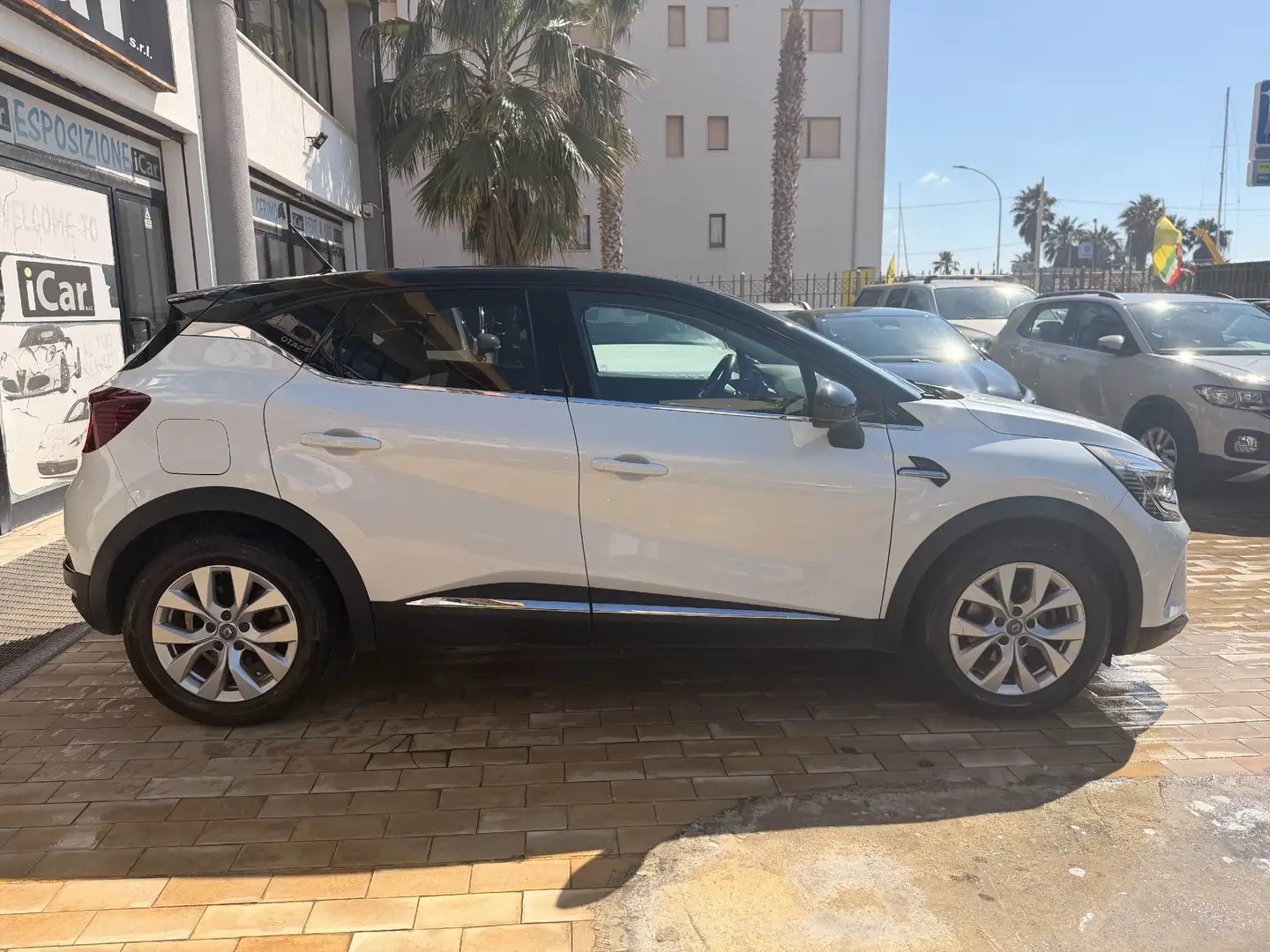 Renault Captur II 1.6 E-Tech phev Intens 160cv auto my21 - foto 5