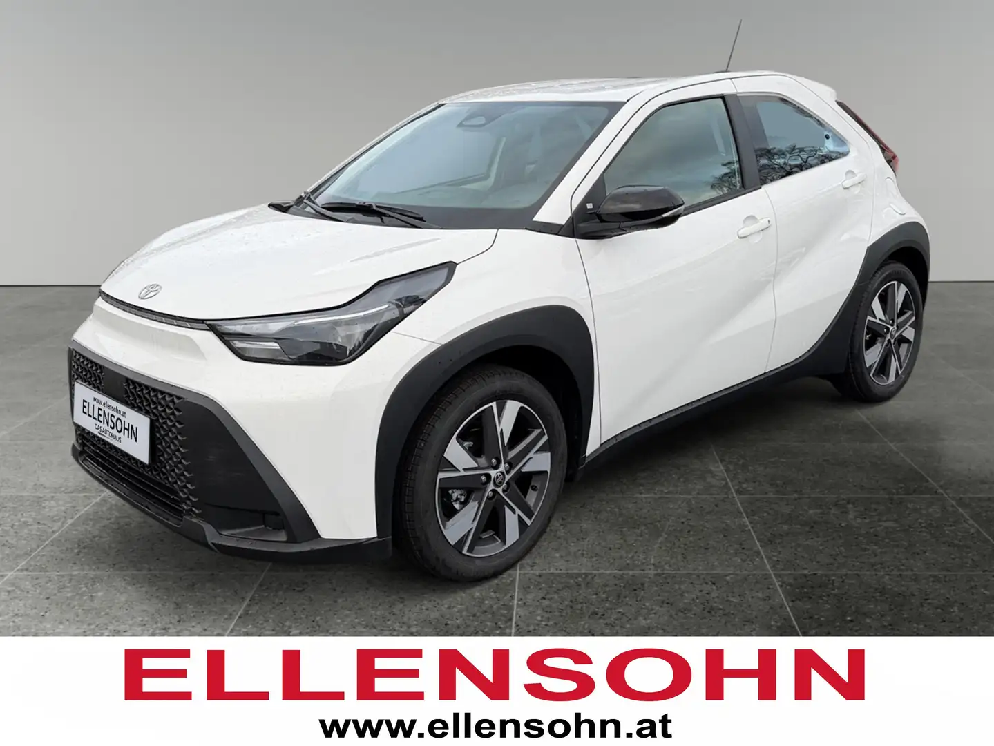 Toyota Aygo X AYGO X 1,5 l Active CVT Weiß - 1