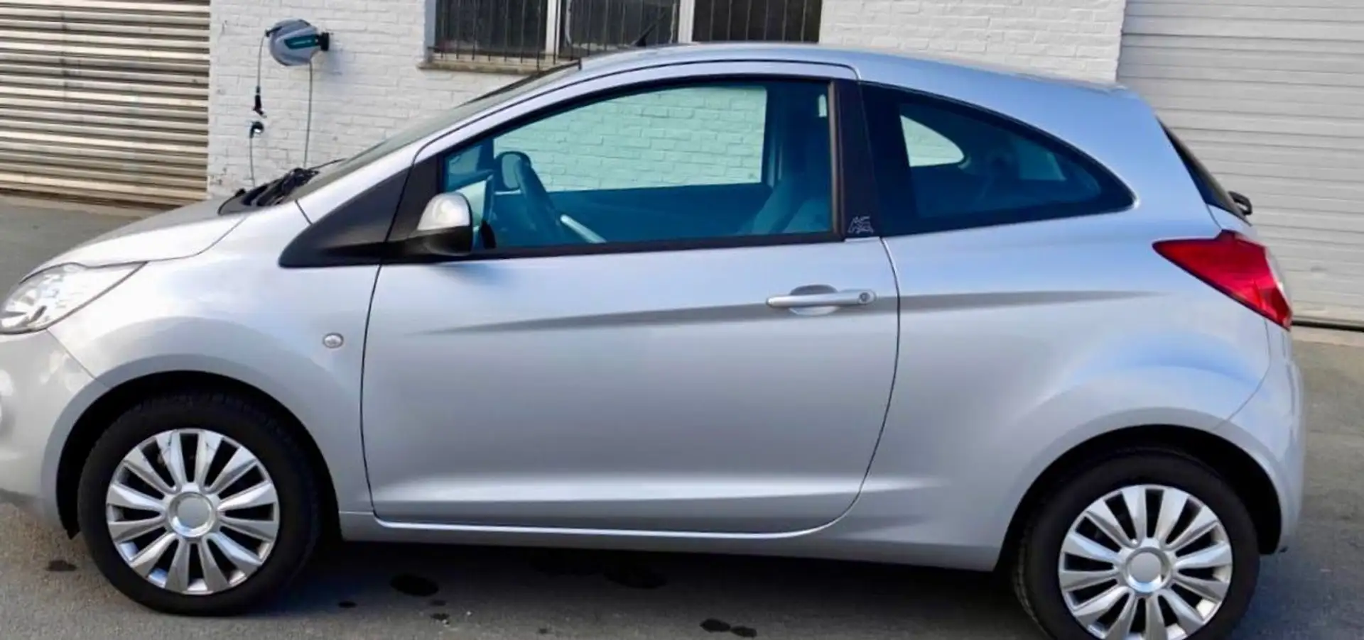 Ford Ka/Ka+ 1,2 69CV TREND / EN ARRIVAGE Gris - 2