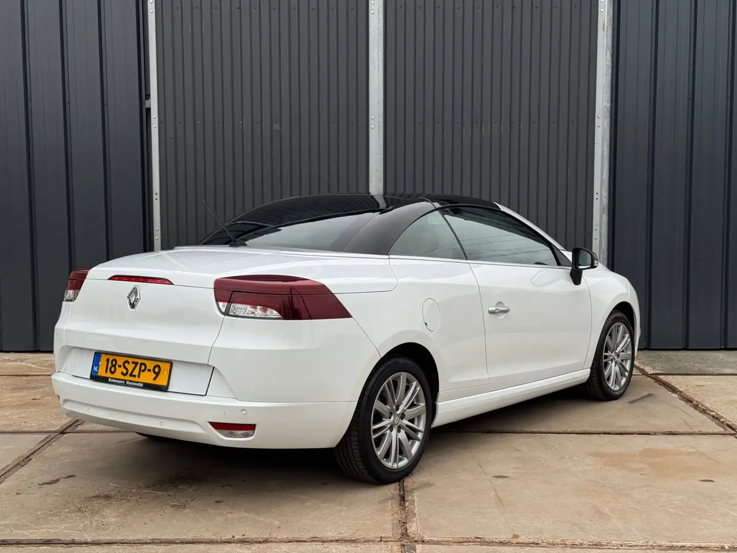 Renault Megane Coupé-Cabriolet 2.0 Dynamique Xenon | Stoelverw. | Blanc - 2