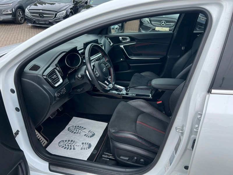 Kia ProCeed / pro_cee'd GT/LED/NAVI/SHZ/KAMERA — photo 13