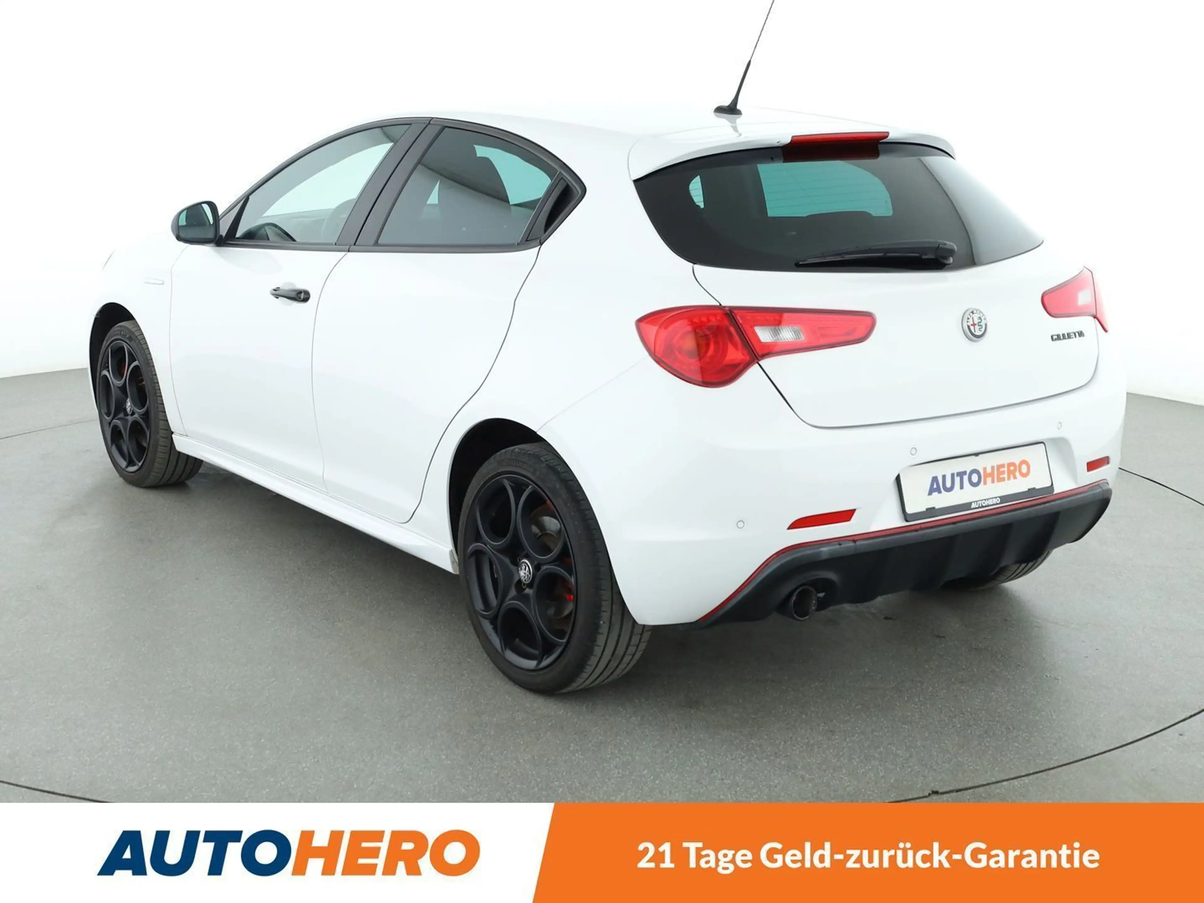Alfa Romeo Giulietta 1.6 JTD Sport Aut.*NAVI*PDC*KLIMA*GARANTIE* — photo 4