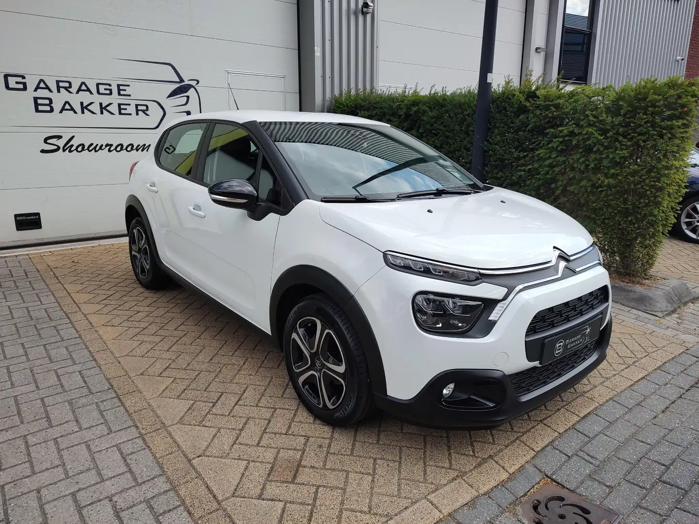 Citroen C3 1.2 PureTech Feel Led Navi-Carplay Cruise-Control Wit - 1