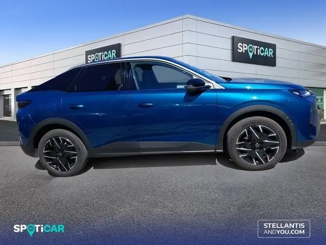 Peugeot 3008 view 4