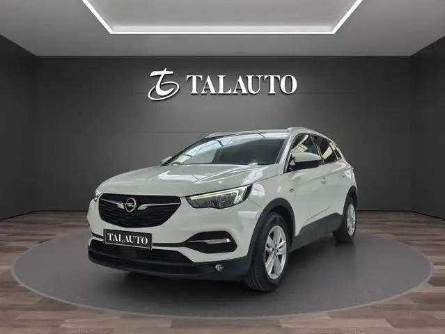 Opel Grandland X 1.2 Turbo Selective