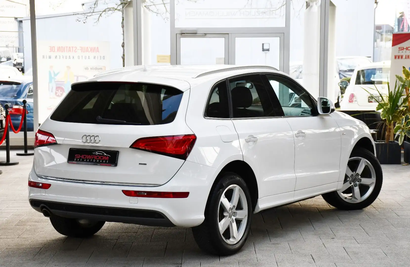 Audi Q5 2.0 TDI quattro S-Line Bi-Xenon MMI Navi DSP Blanc - 2