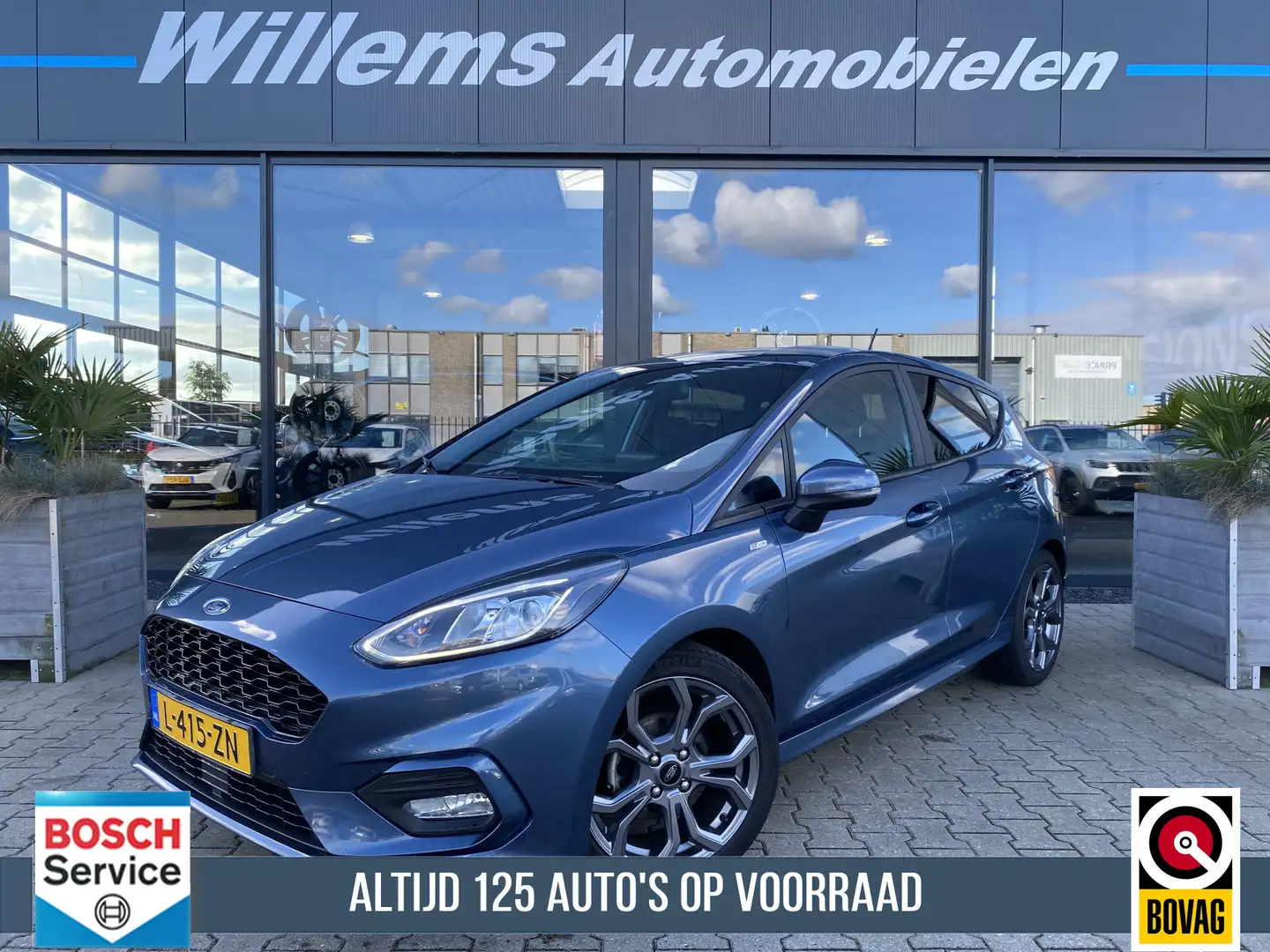 Ford Fiesta 1.0 EcoBoost Hybrid ST-Line X Navigatie, Cruise Co Blauw - 1