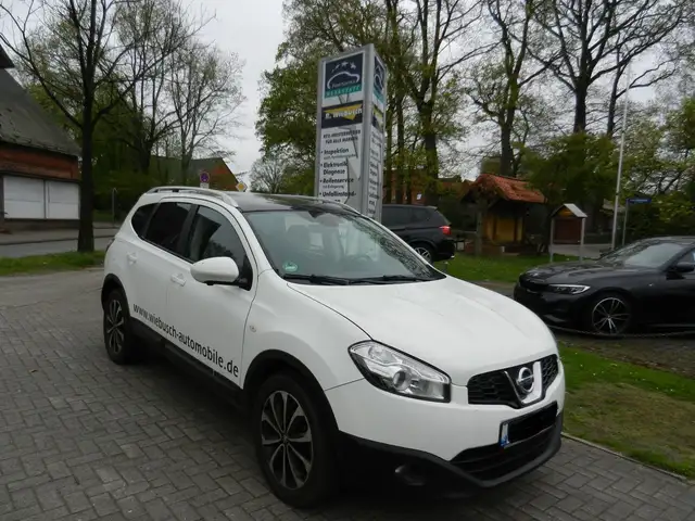 Nissan Qashqai+2 2.0 dCi  4x4 Alu Navi Dach Kamera AHK