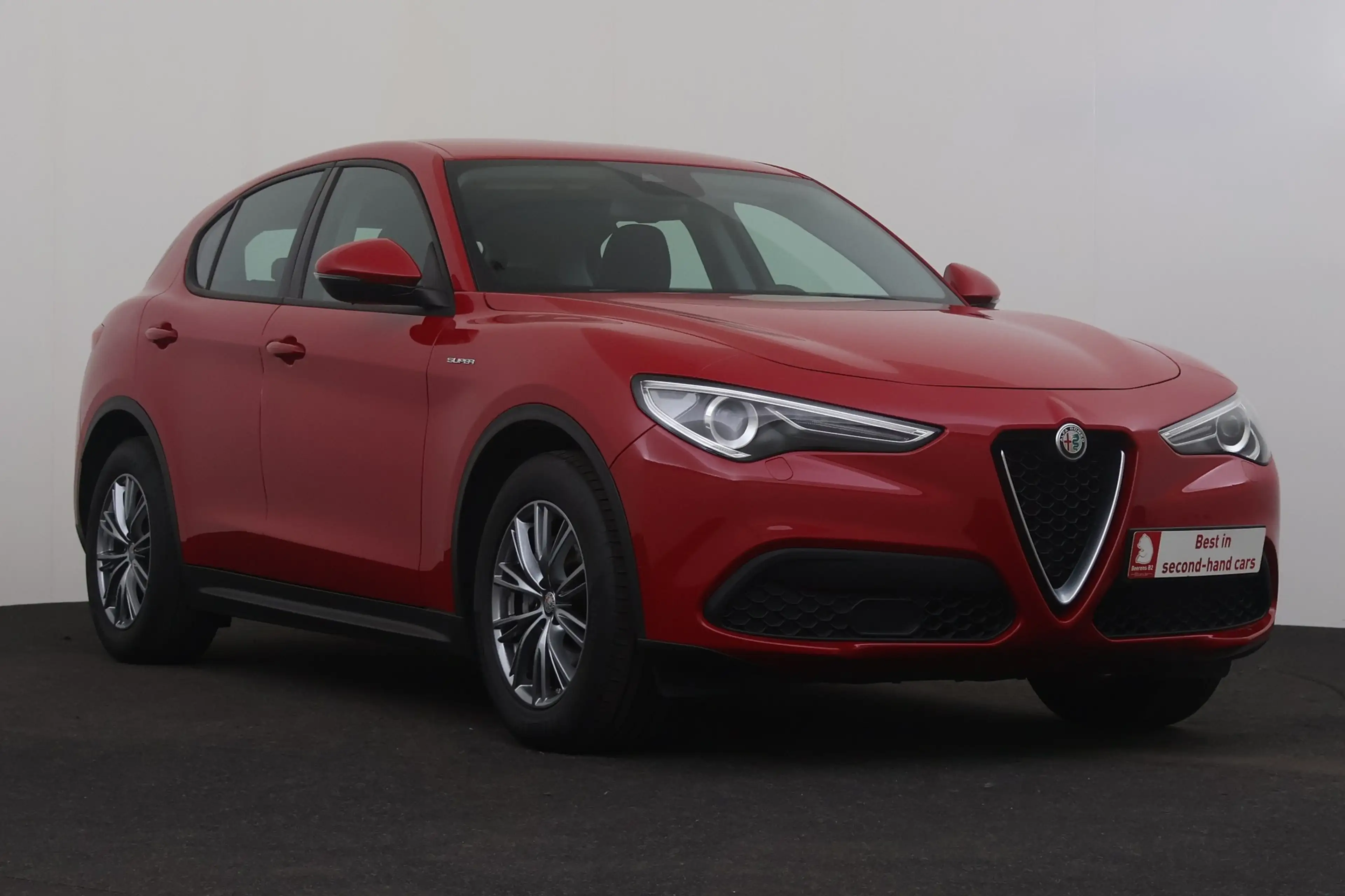 Alfa Romeo Stelvio SUPER 2.2d RWD + A/T + GPS + PDC + CRUISE + ALU 18 — photo 4