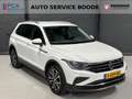 Volkswagen Tiguan 1.5 TSI (150 pk) Life Business automaat - trekhaak Blanc - thumbnail 2