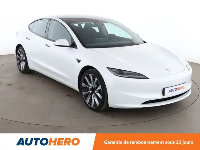 Tesla Model 3 view 8