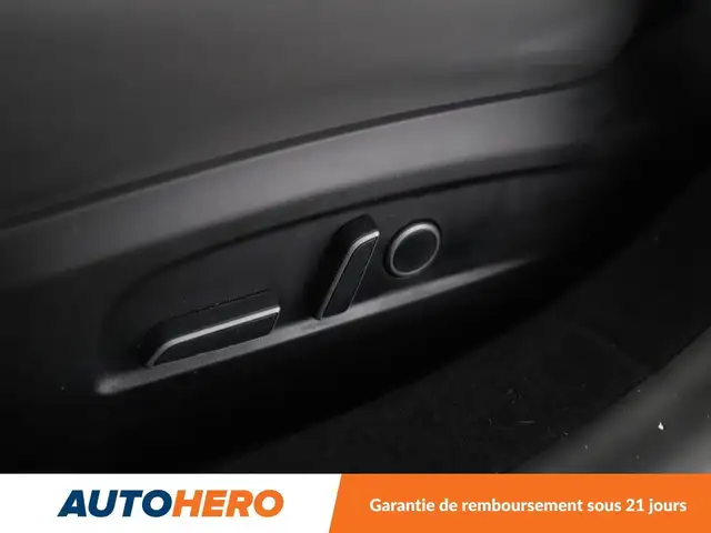 Tesla Model 3 view 29