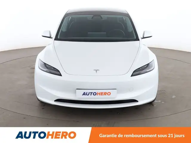 Tesla Model 3 view 9
