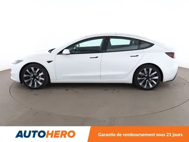 Tesla Model 3 view 3