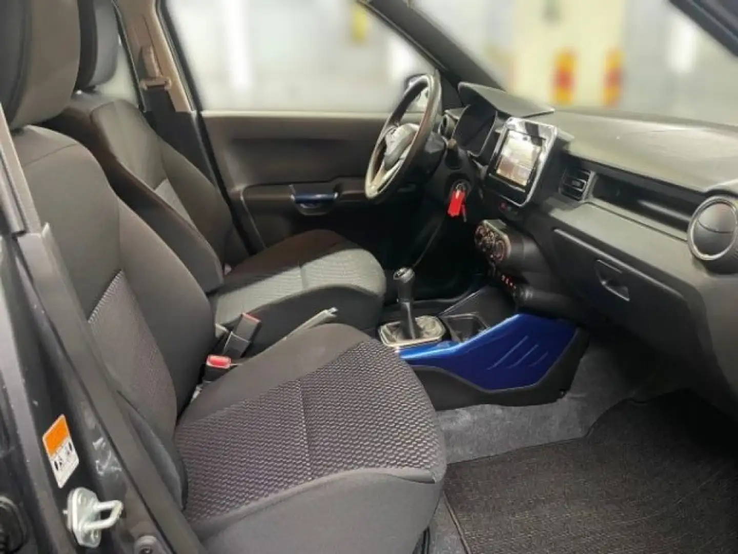 Suzuki Ignis 1.2 Hybrid 4WD All Grip Comfort Grigio - 2