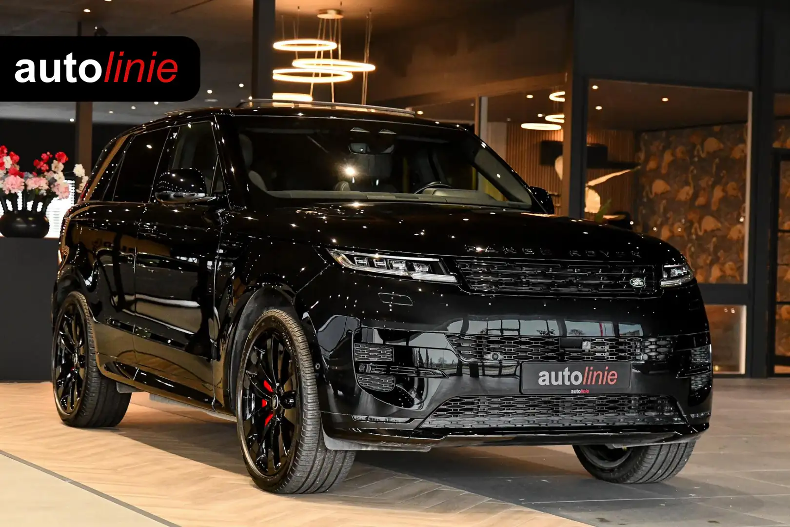 Land Rover Range Rover Sport 3.0 P440e Dynamic SE. BTW, Pano, Koeling, Softclos Zwart - 1