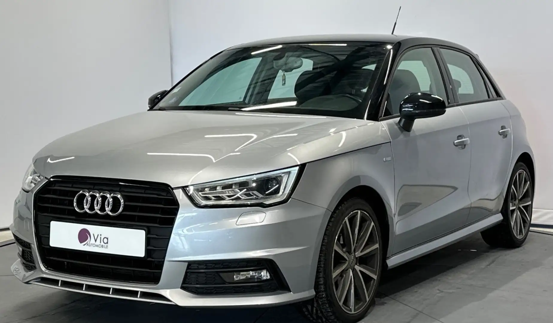 Audi A1 1.0 TFSI ultra 95 S LINE Gris - 1