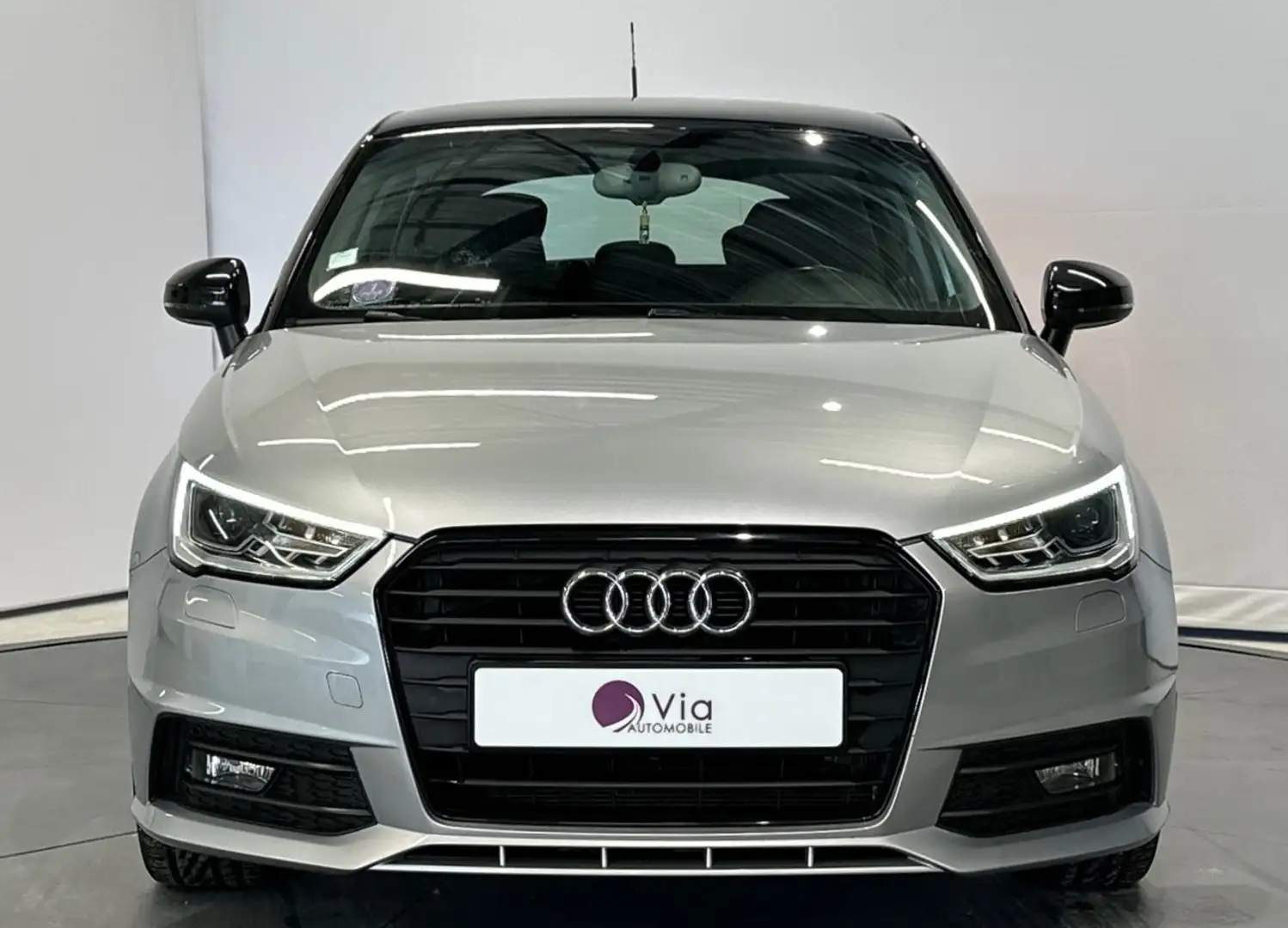 Audi A1 1.0 TFSI ultra 95 S LINE Gris - 2