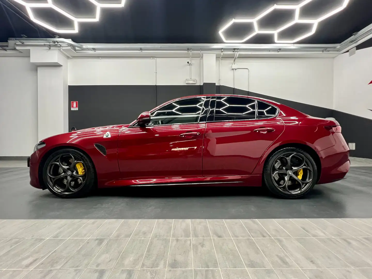 Alfa Romeo Giulia Giulia 2.9 t V6 Quadrifoglio 510cv auto my19 Rosso - 2