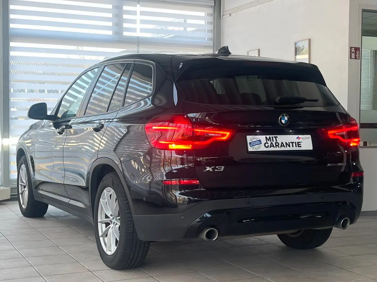 BMW X3 xDrive 30d Aut.Sport PANO Memory UNFALLFREI Noir - 2