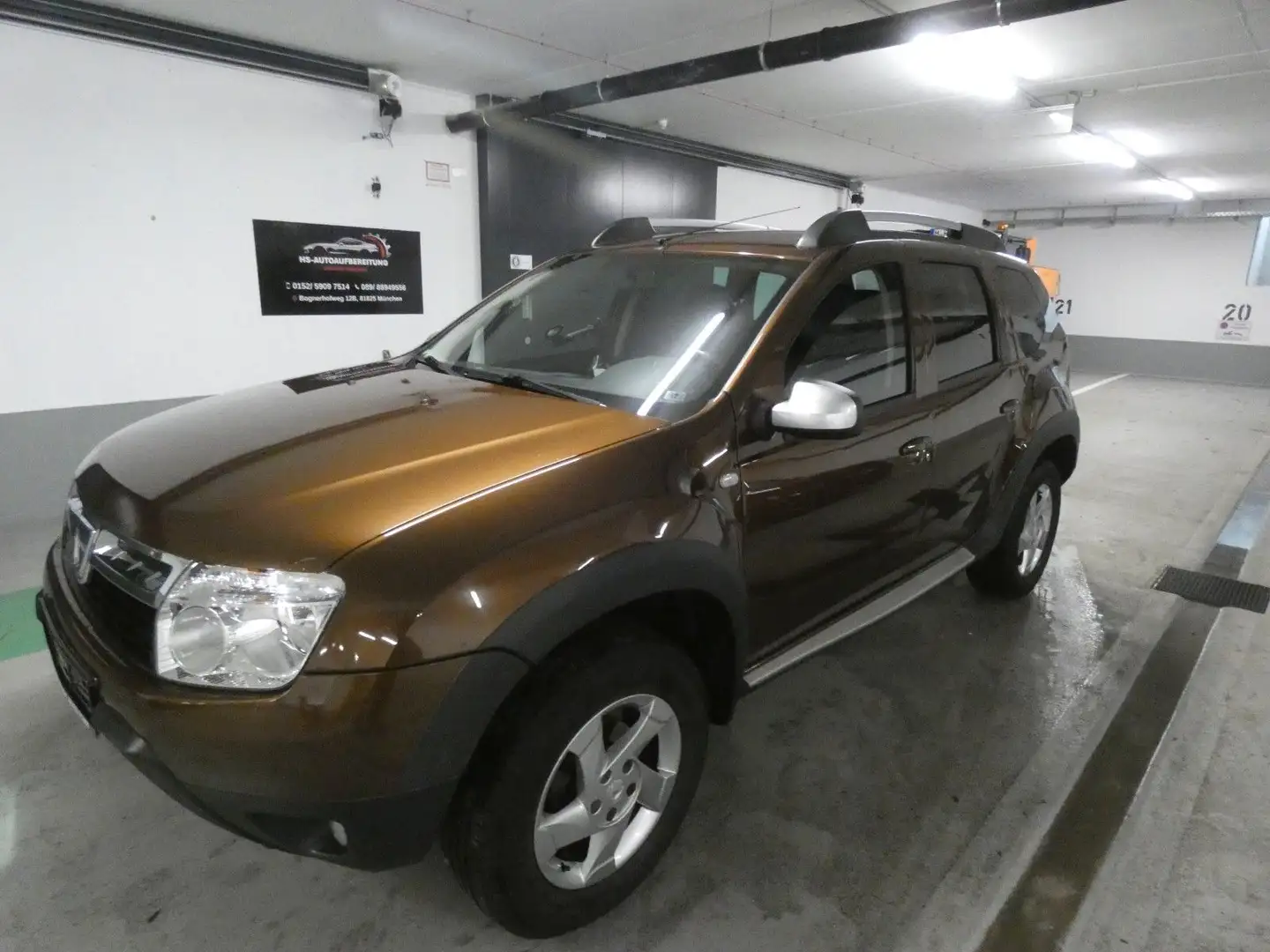 Dacia Duster I GPS 4x2 Benzin/LPG *Vollleder* Braun - 1