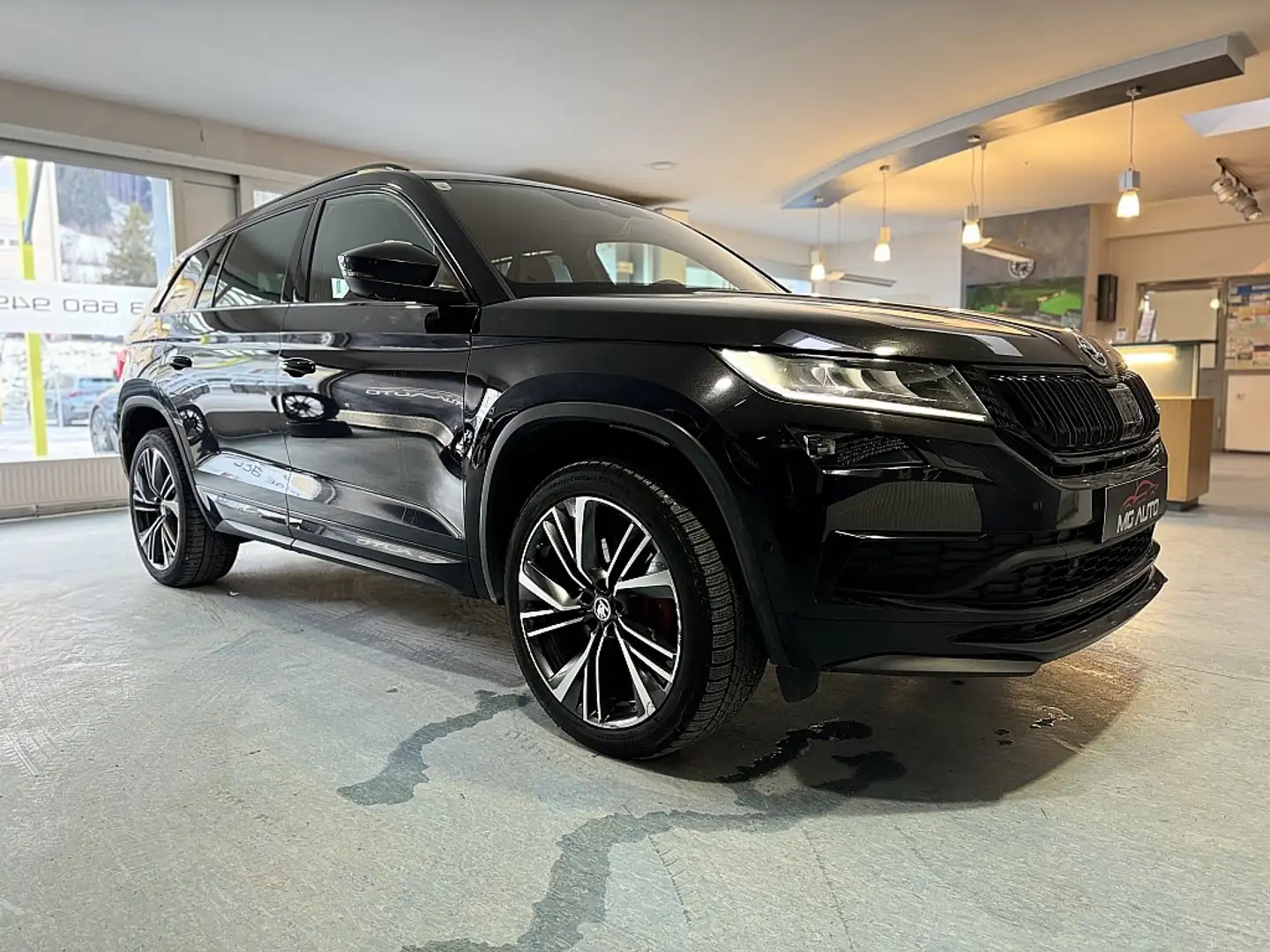 Skoda Kodiaq 2,0 TDI SCR 4x4 RS DSG  *VOLL AUSSTATTUNG Zwart - 2