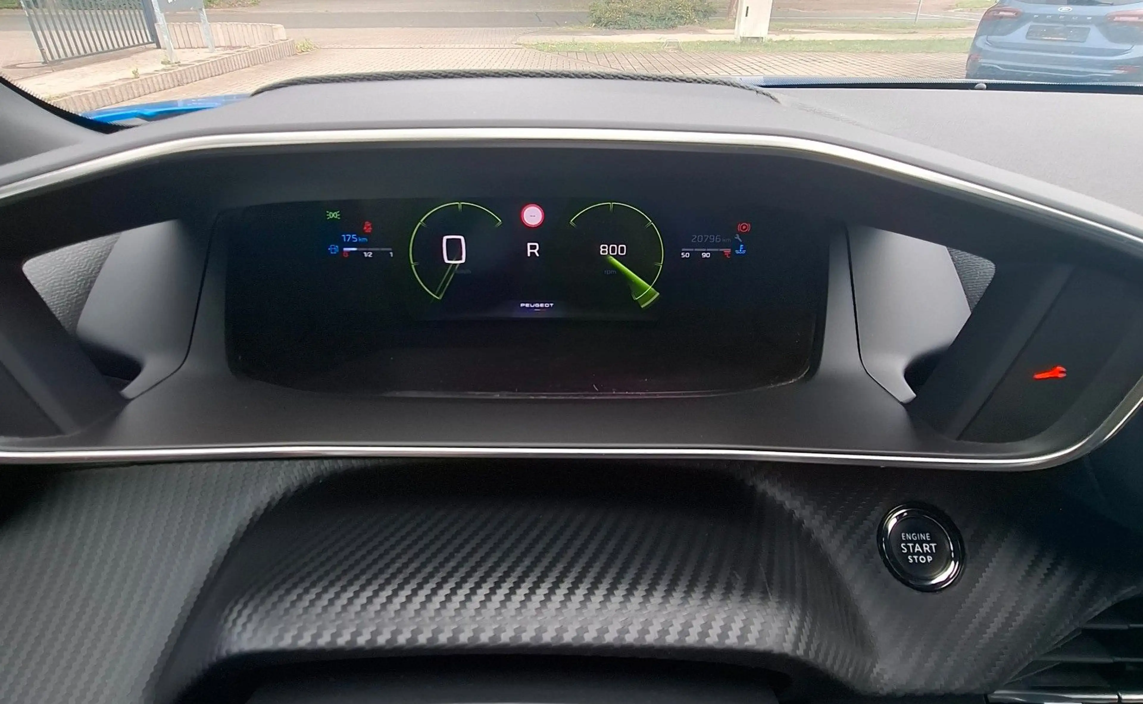 Peugeot 2008 GT Panoramadach+Massagesitz — photo 13