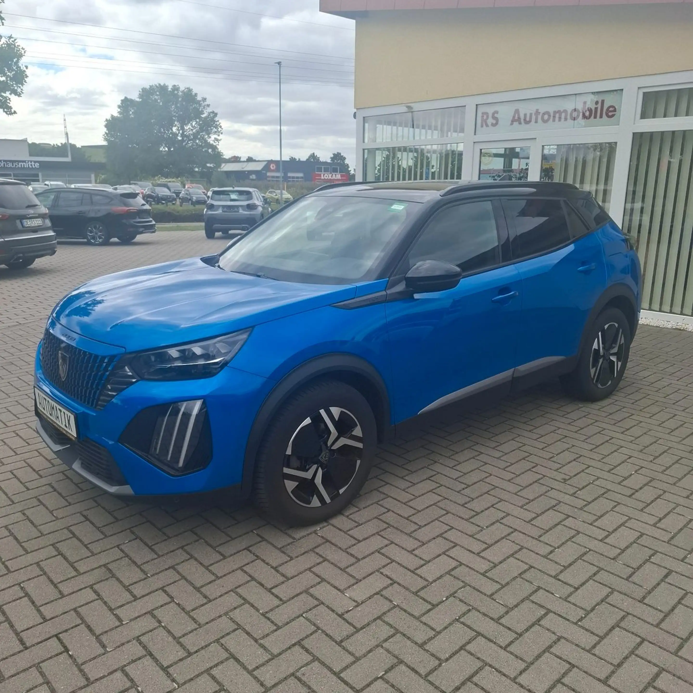 Peugeot 2008 GT Panoramadach+Massagesitz — photo 2