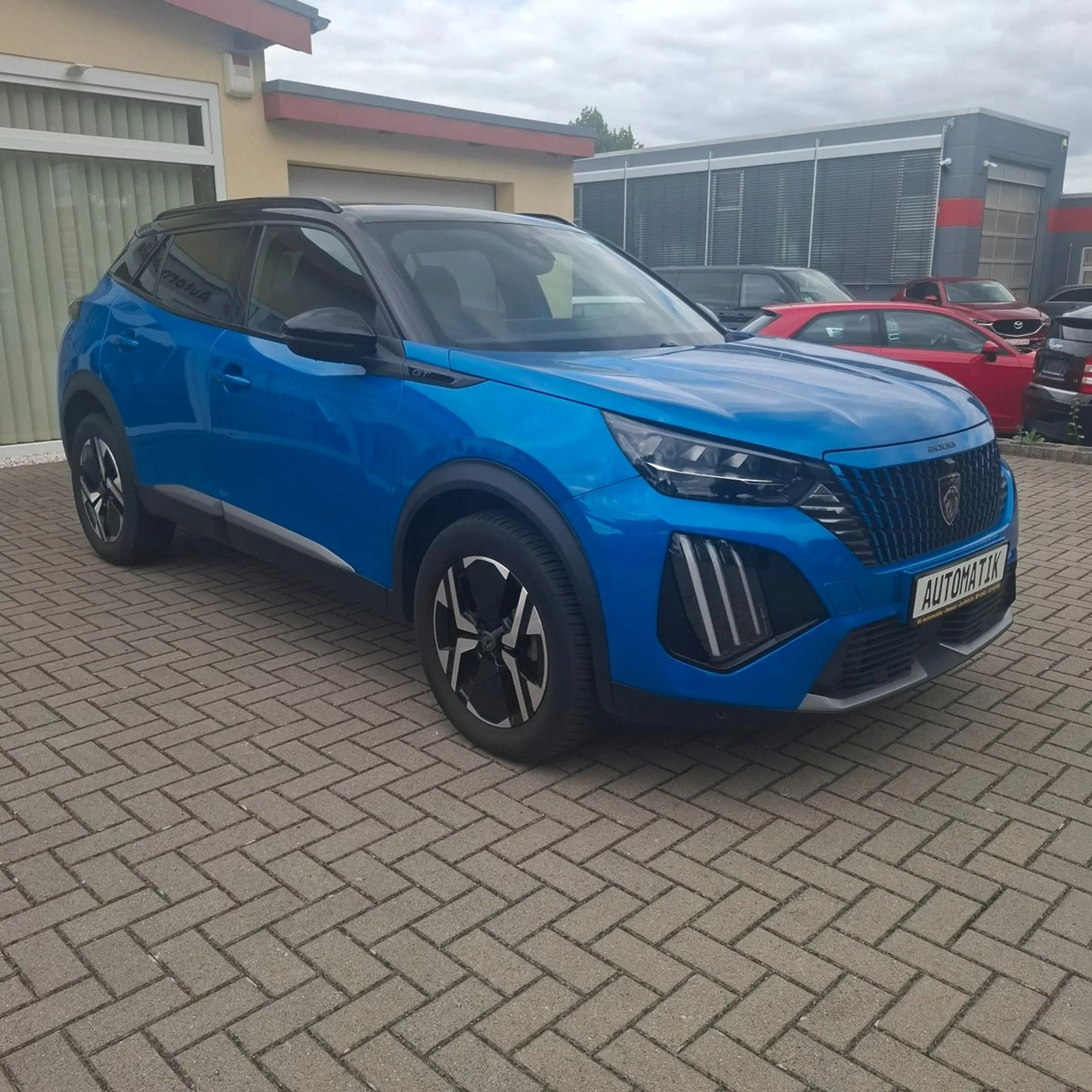 Peugeot 2008 GT Panoramadach+Massagesitz — photo 8