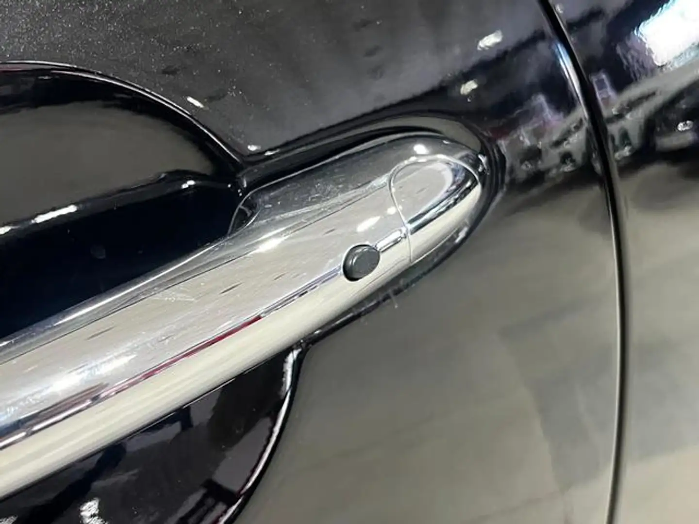 MINI Cooper SE Negro - 2