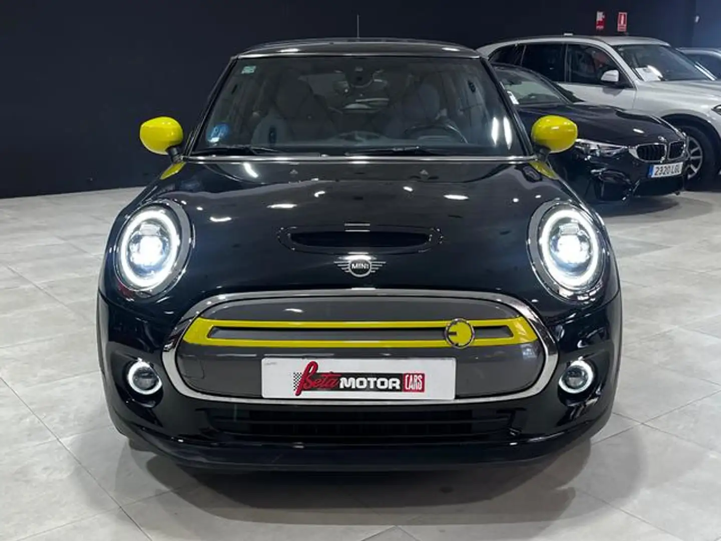 MINI Cooper SE Negro - 2