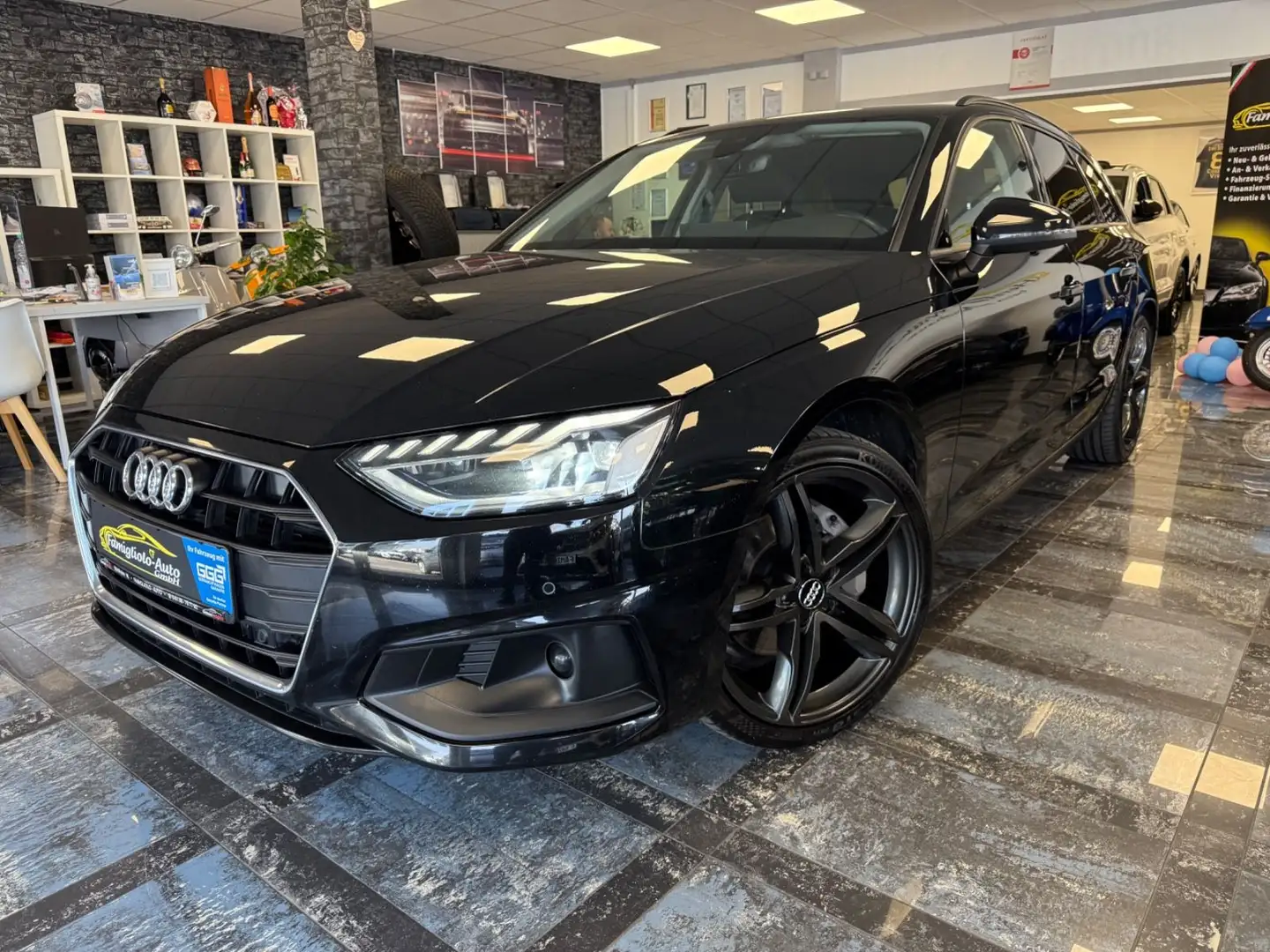 Audi A4 Avant 40 TDI*Matrix*Navigation*19Zoll*Navi*E6 Negru - 1