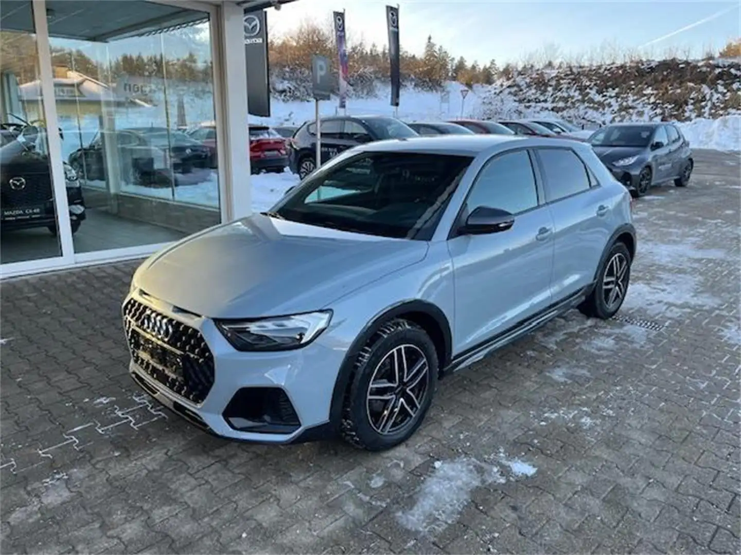 Audi A1 SB 35 TFSI Allstreet S-tronic Grau - 1