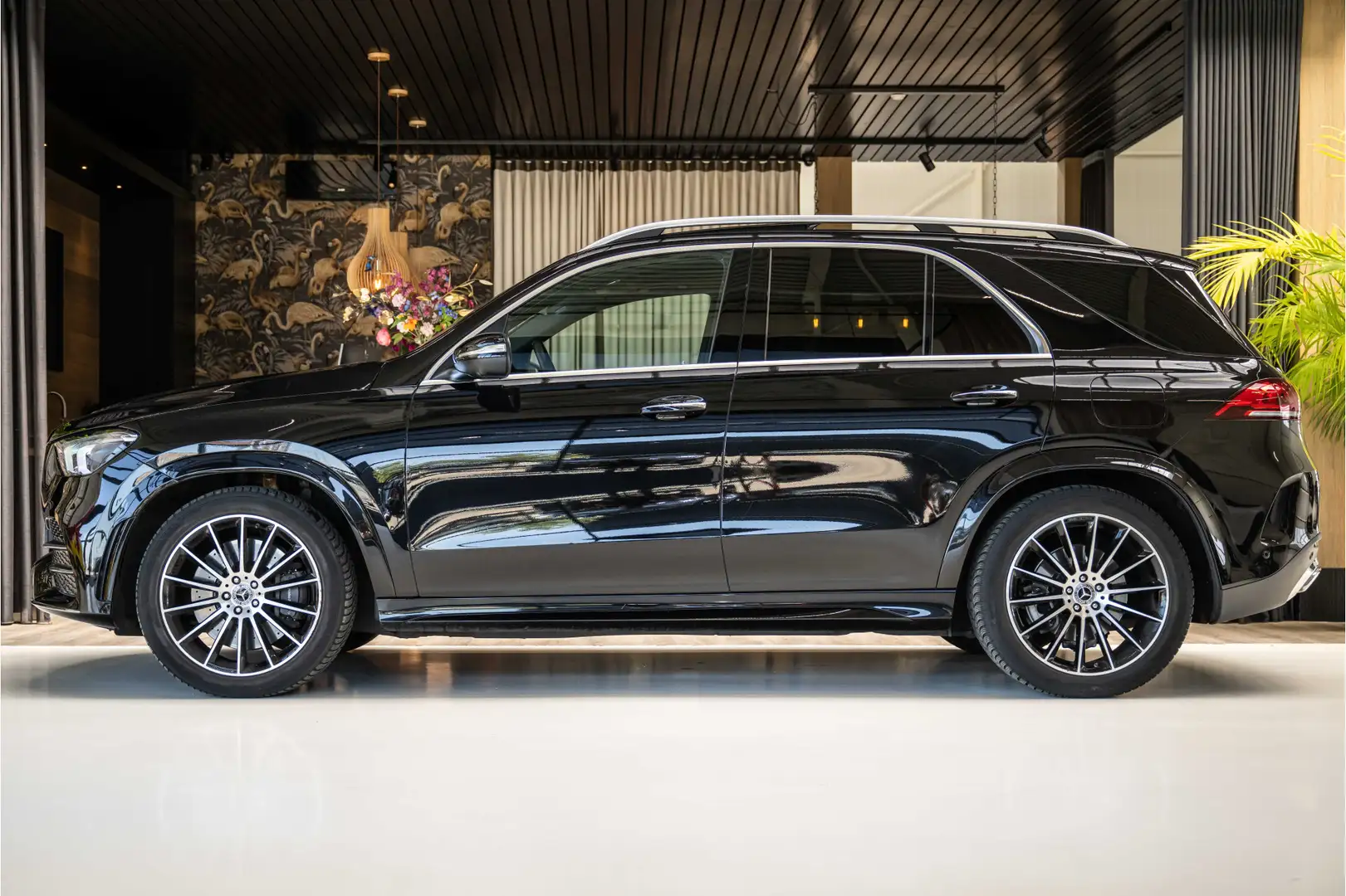 Mercedes-Benz GLE 350 de 4MATIC | Trekhaak | Luchtvering | Burmester | M Zwart - 2