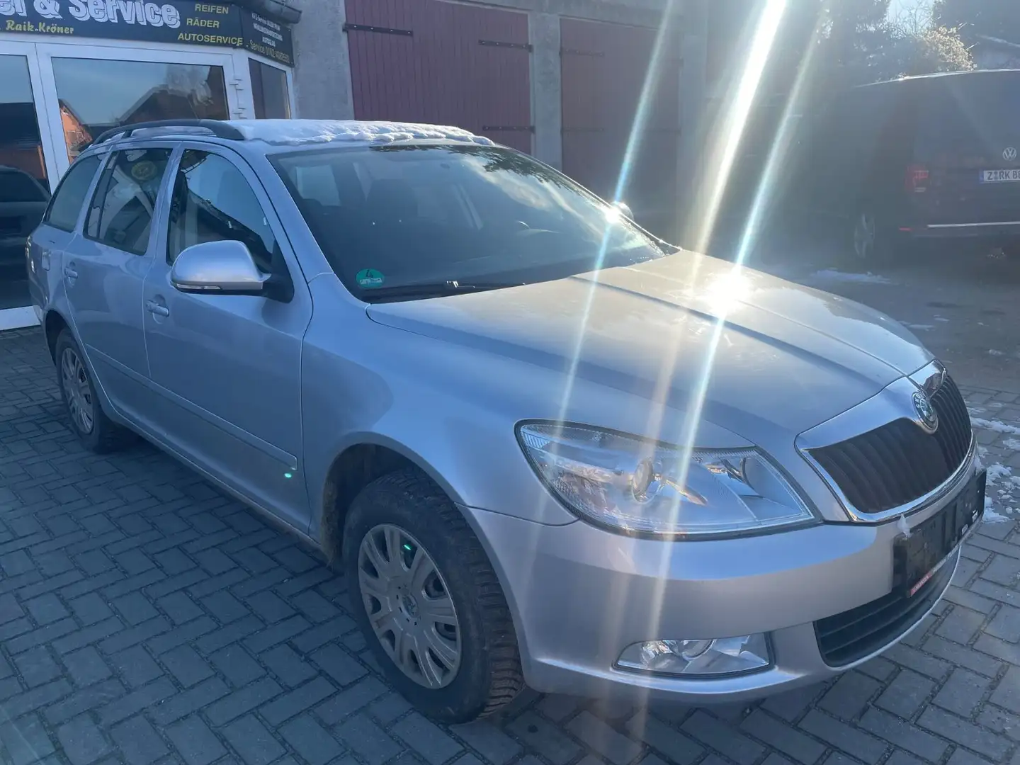 Skoda Octavia Combi Ambiente 4X4,Klima,WR,PDC Silber - 2