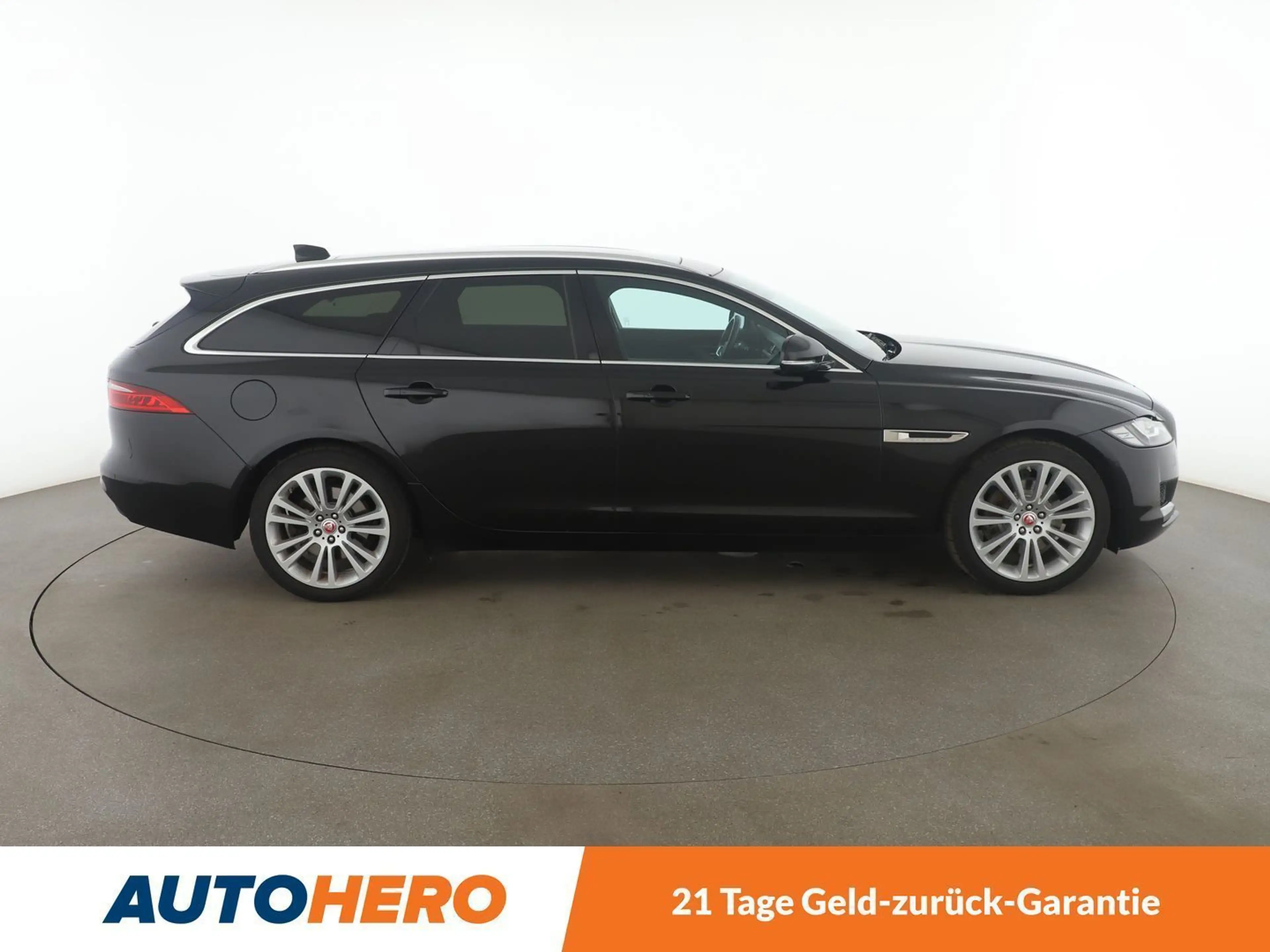 Jaguar XF 25t Portfolio Aut.*NAVI*BI-XENON*ACC*360°*MERIDIAN — photo 7
