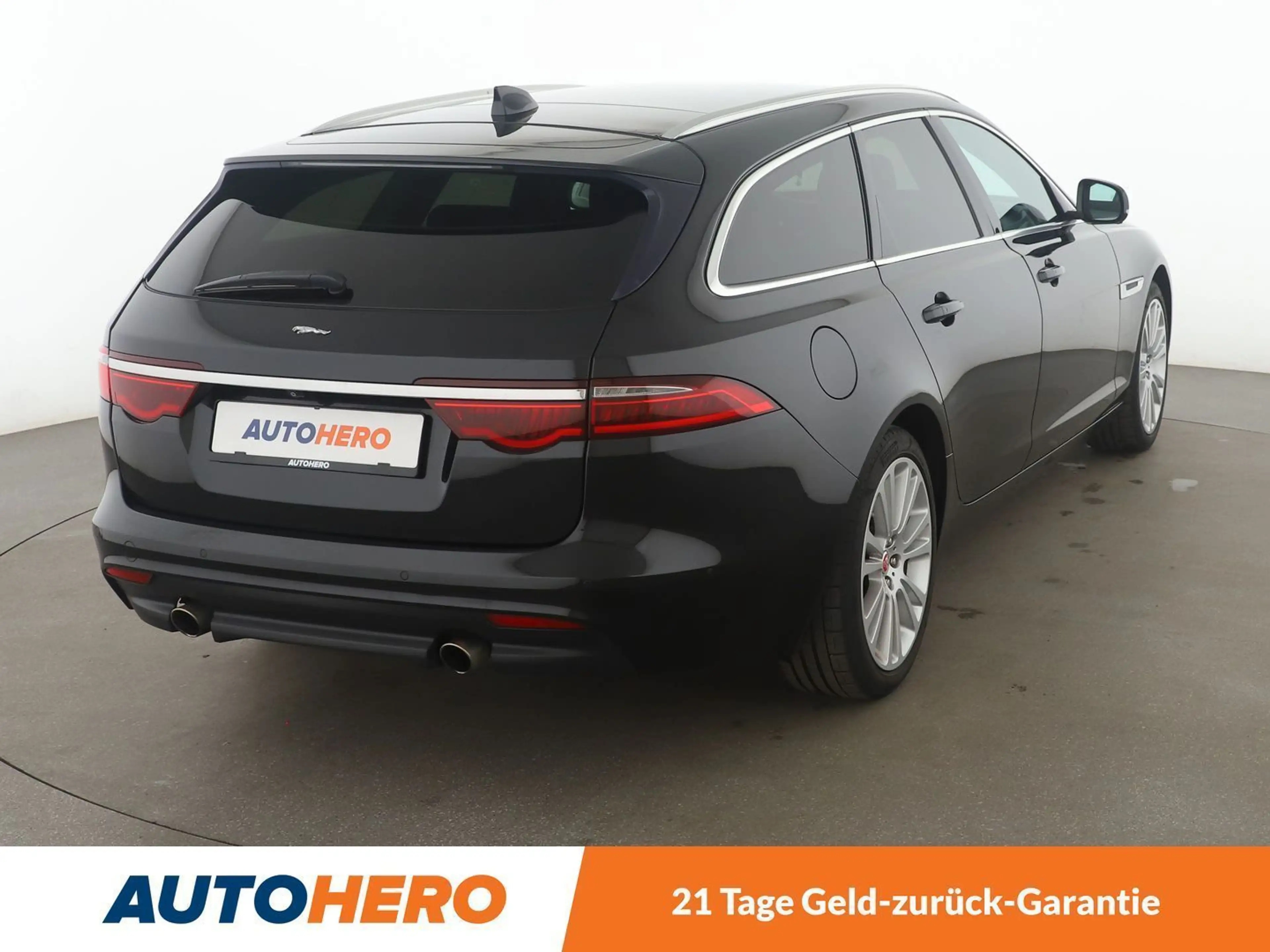 Jaguar XF 25t Portfolio Aut.*NAVI*BI-XENON*ACC*360°*MERIDIAN — photo 6