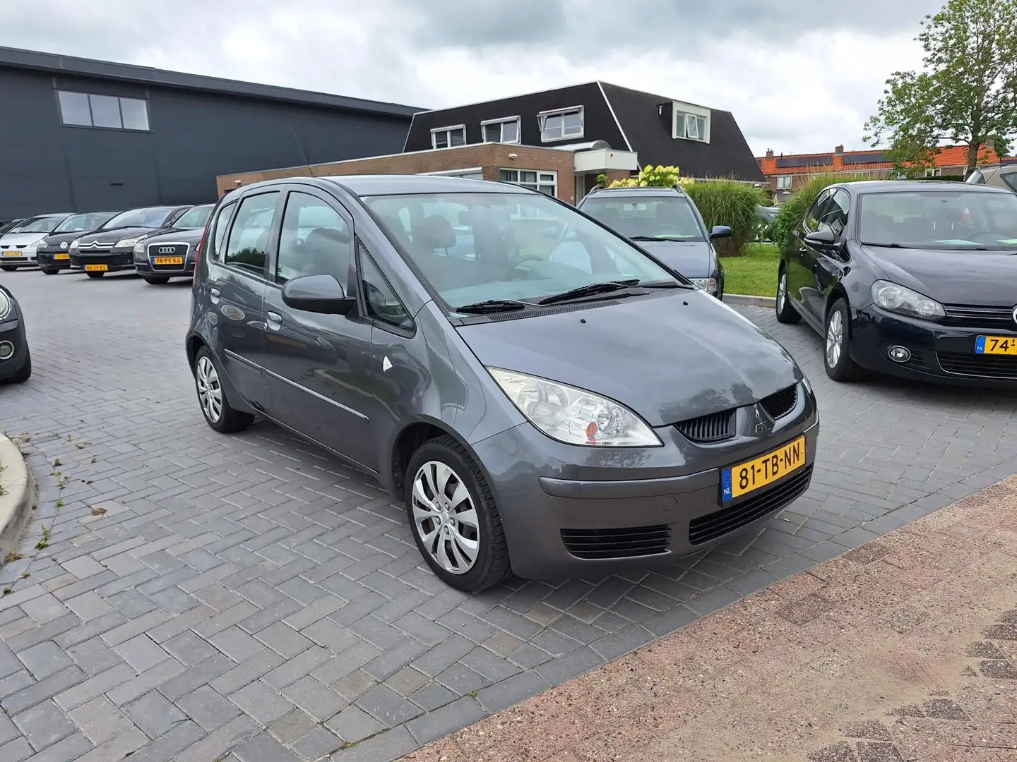 Mitsubishi Colt 1.3 Invite / Oerdegelijk / APK december 2025 Grijs - 2