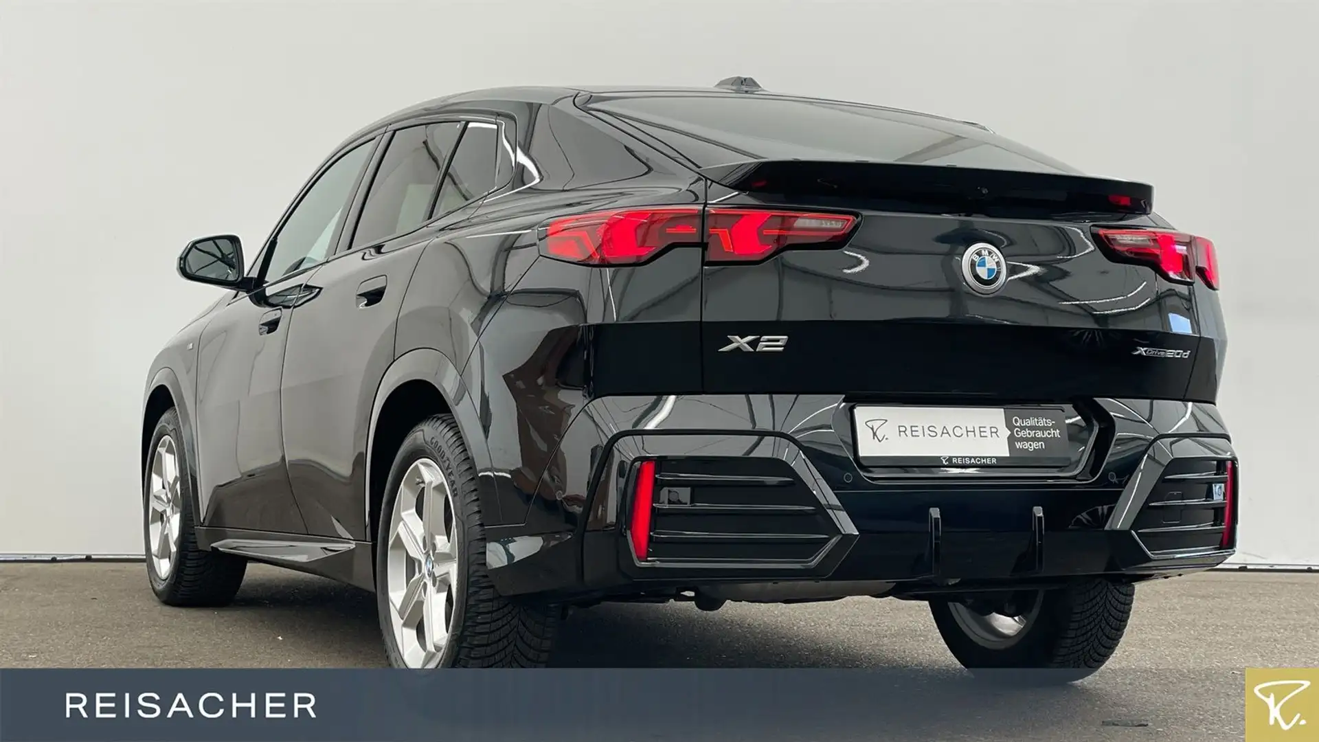 BMW X2 xDr20d A M Sport AHK AdaptLED ACC RFK H&K 18" Schwarz - 2