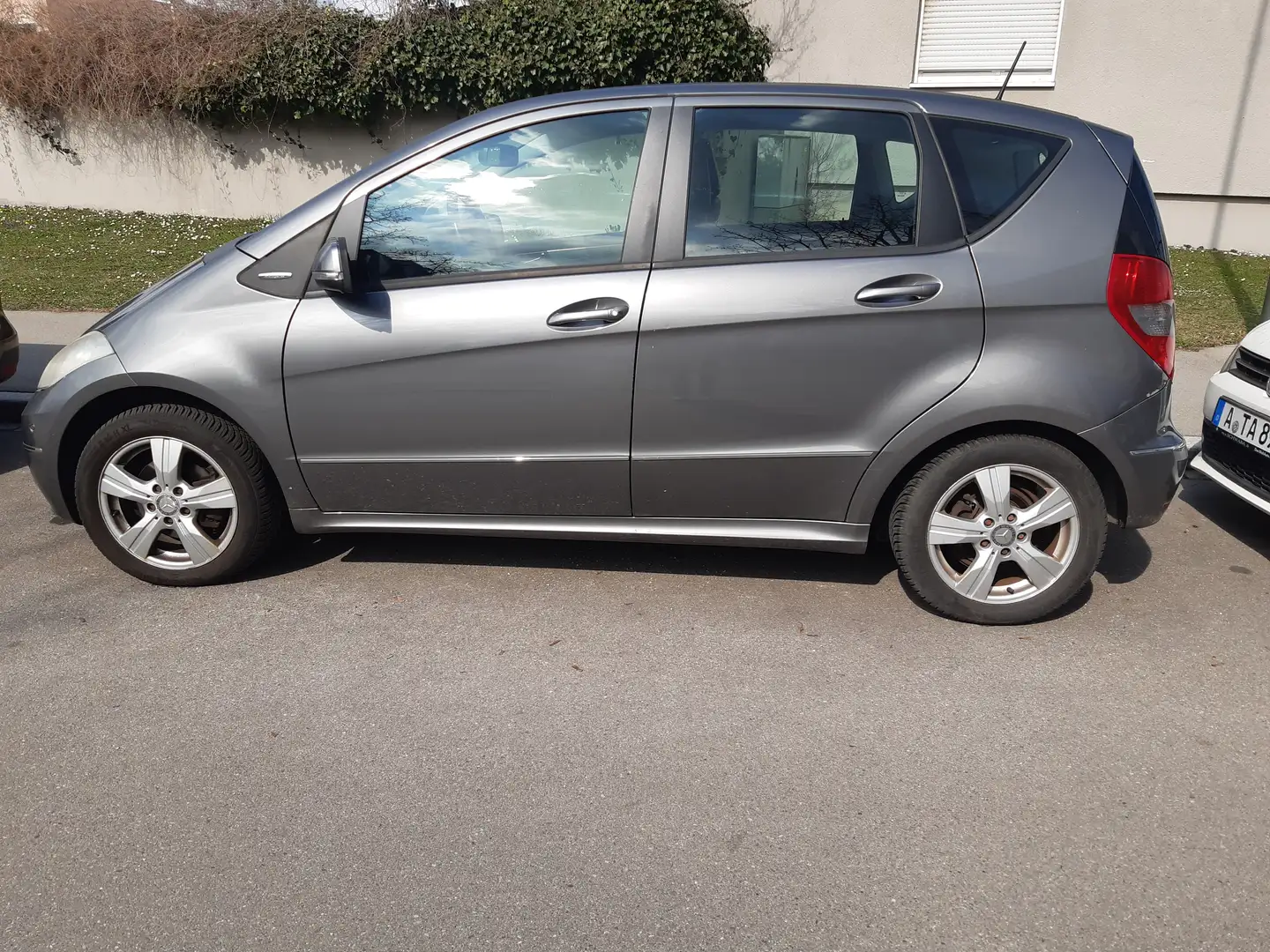 Mercedes-Benz A 180 Grau - 1