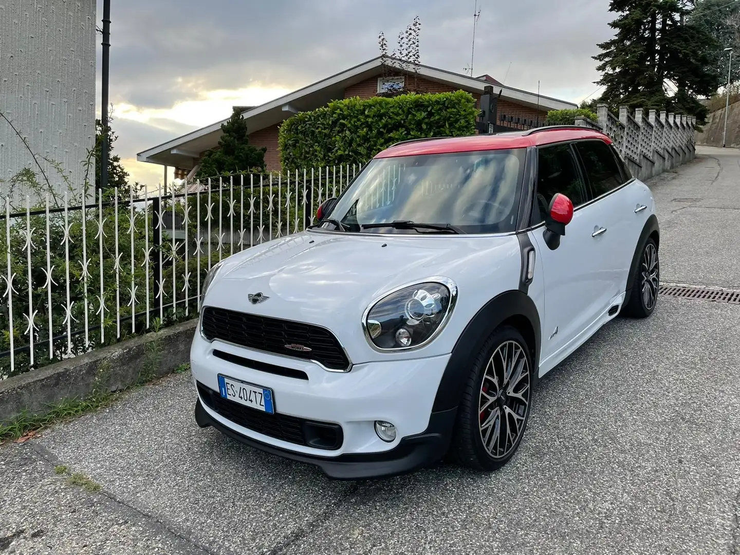 MINI JCW Countryman All4 - 2