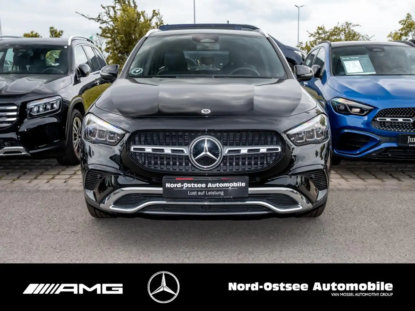 Mercedes-Benz GLA 200 d PROGRESSIVE KAMERA AHK DISTR. LED ADV. Zwart - 2