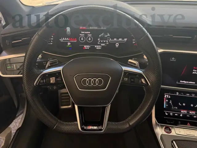 Audi RS6 Avant view 7