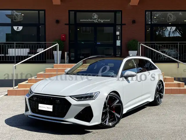 Audi RS6 Avant main image