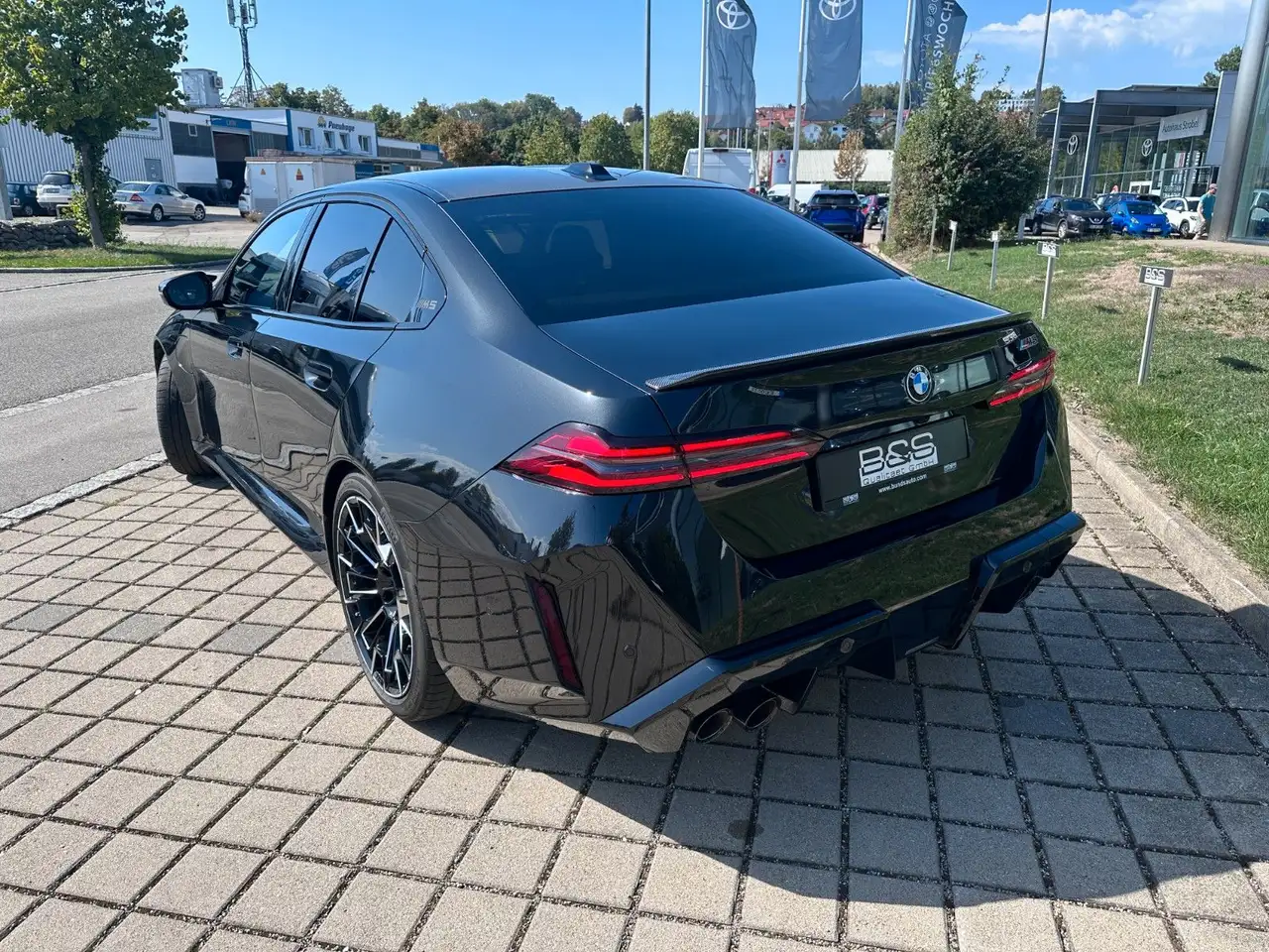 BMW M5 Limousine ULTIMATE pack M Driver ́s Package, миниатюра 5