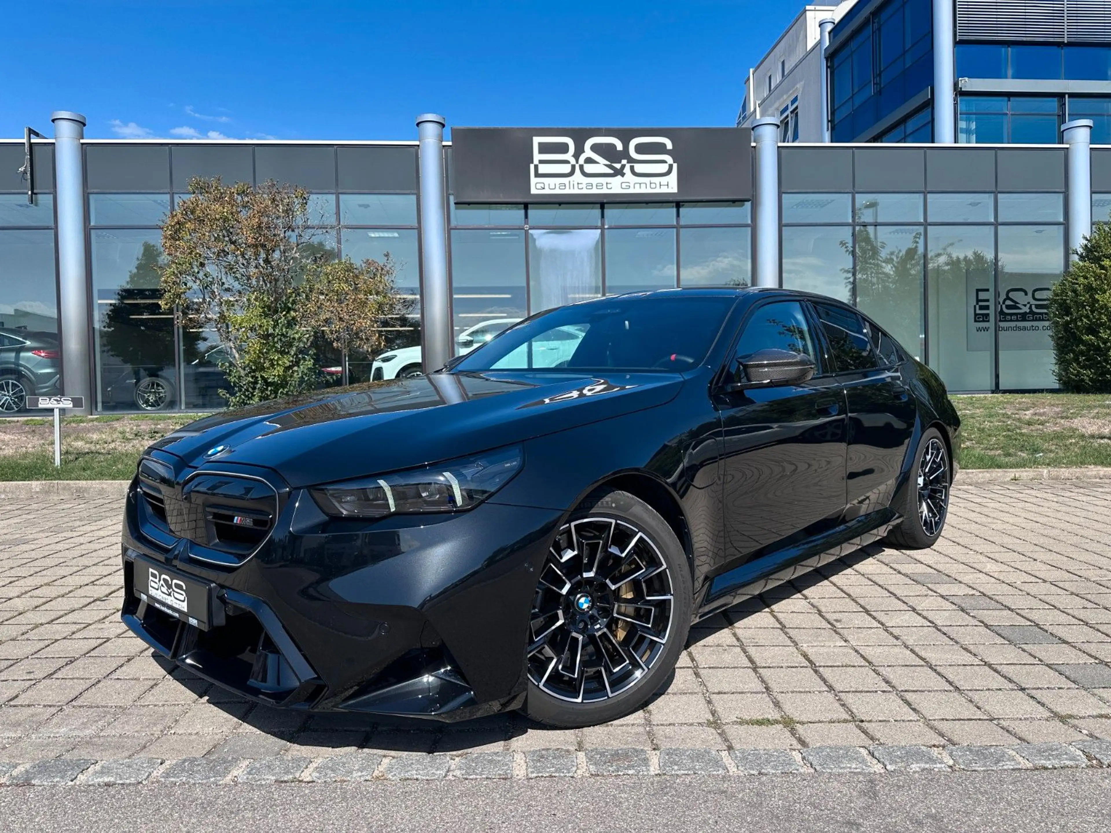 BMW M5 Limousine |ULTIMATE pack |M Driver´s Package|