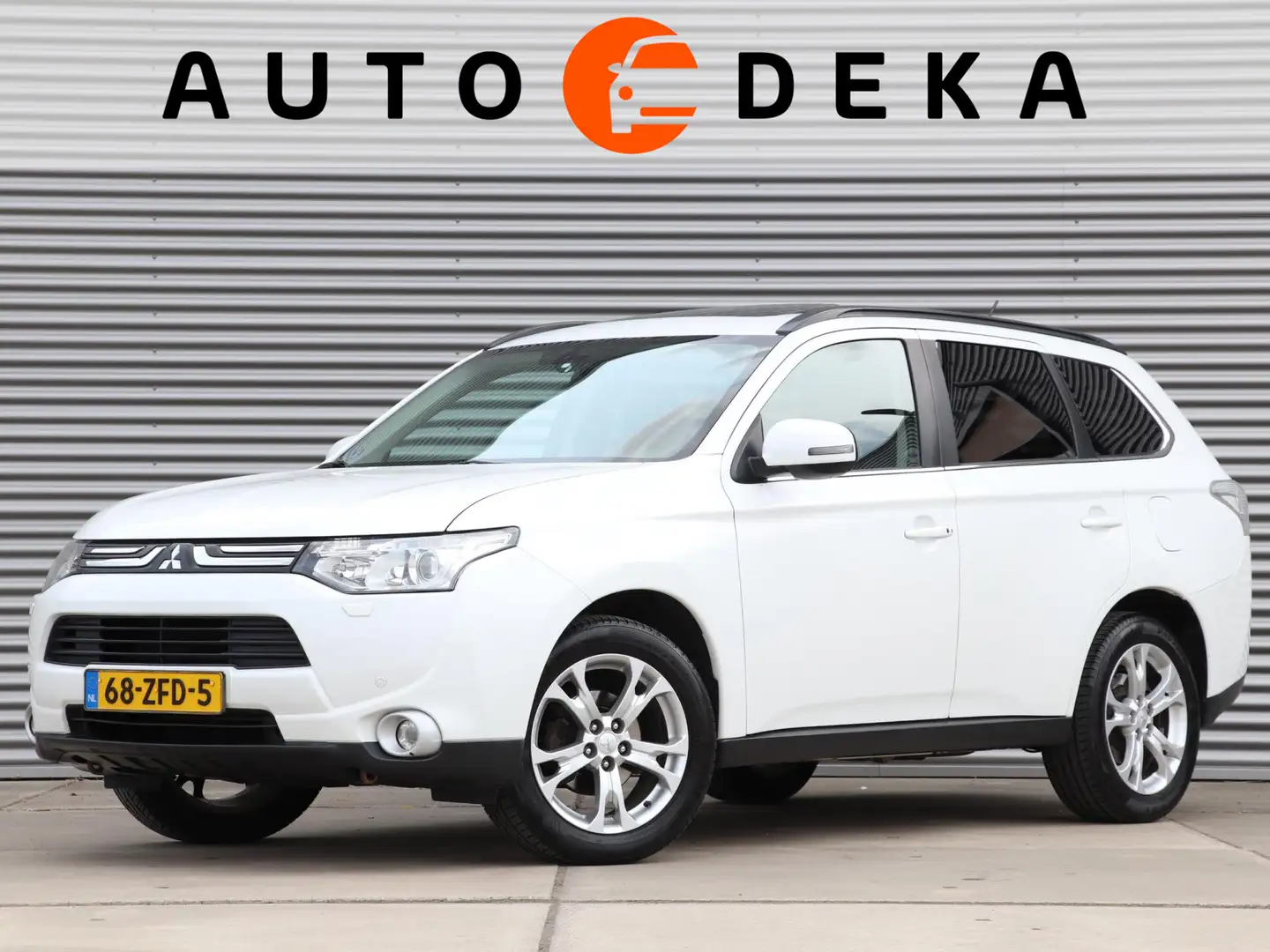 Mitsubishi Outlander 2.0 Instyle 7 PERS. Automaat *Dealeronderh.*Leder* Blanc - 1