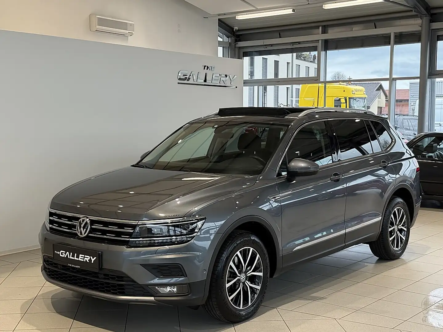 Volkswagen Tiguan Allspace Tiguan 2,0 TDI SCR 4Motion Allspace DSG *AHK*Pa... Grau - 2