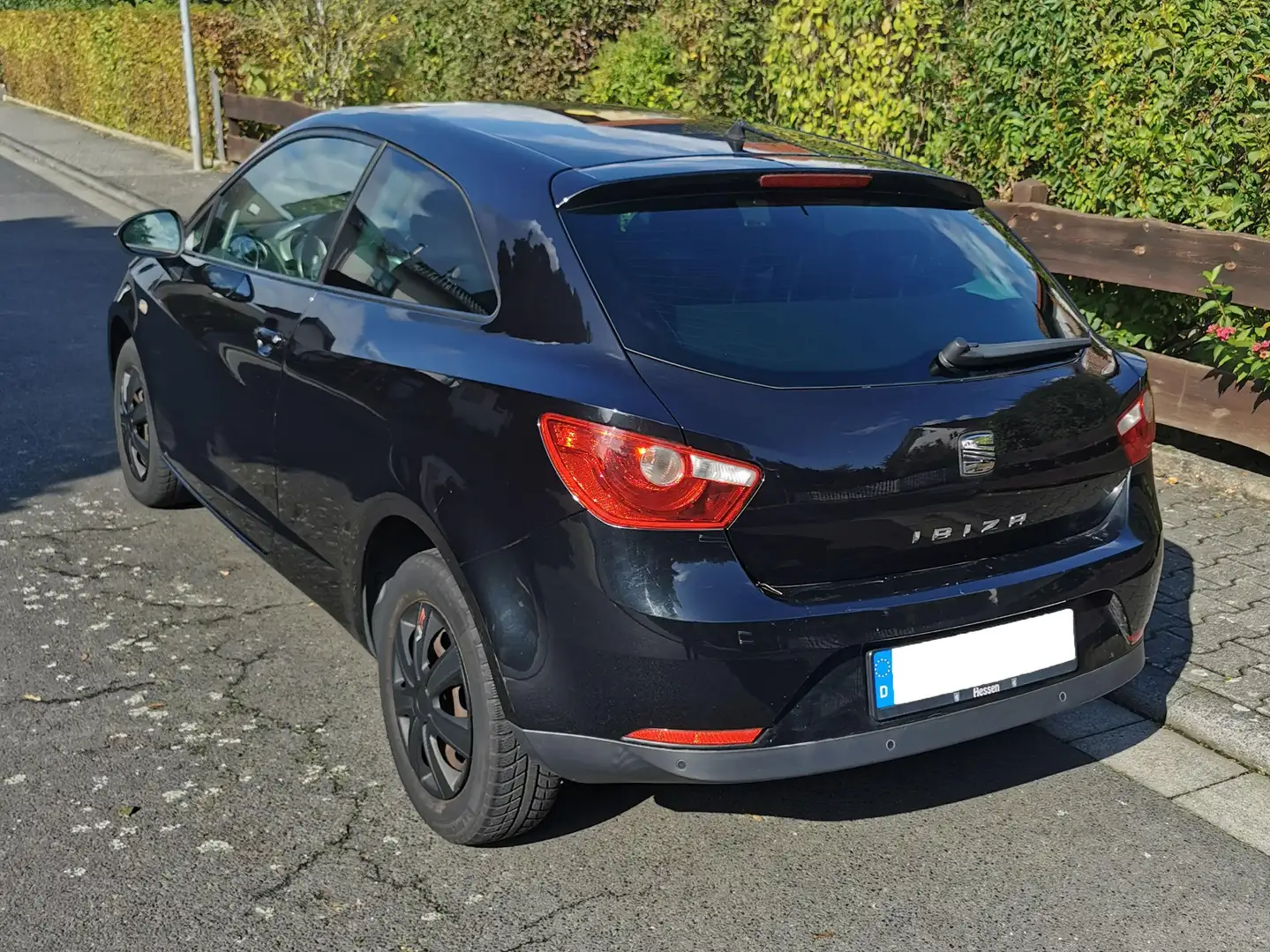 SEAT Ibiza Ibiza SC 1.4 16V Style Schwarz - 2